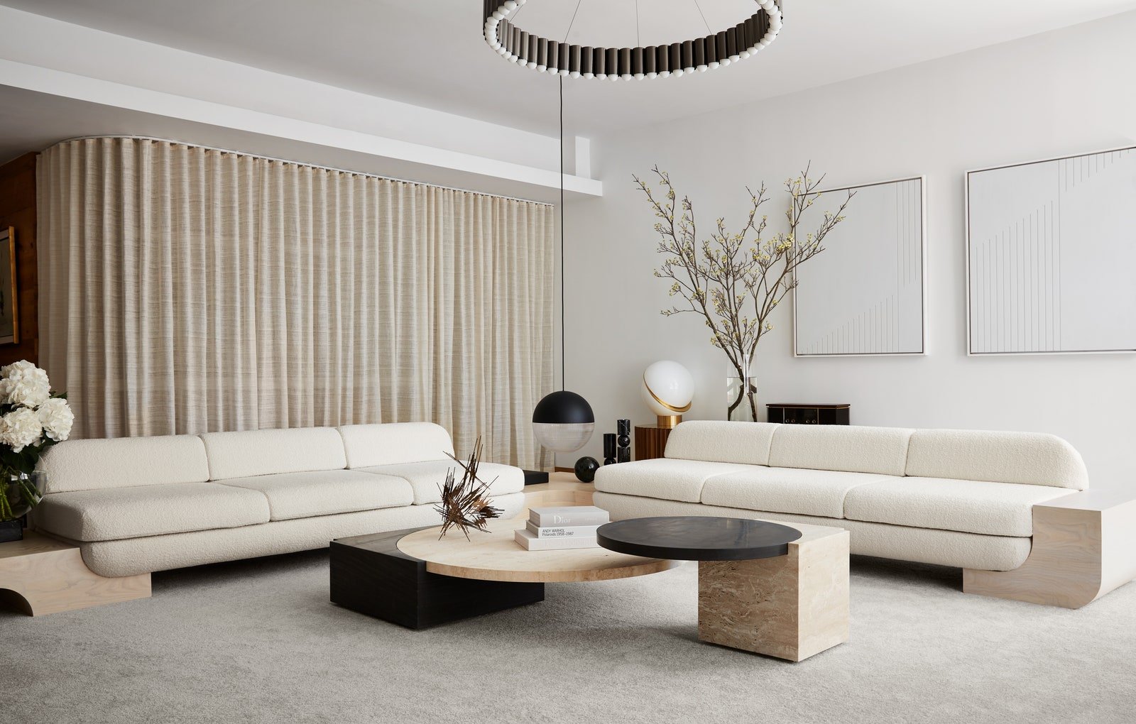 Embrace Simplicity: Exquisite Minimalist Living Room Ideas